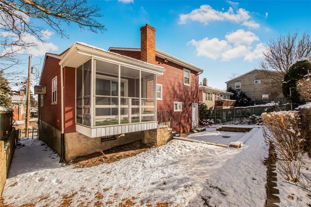 305 Glenbrook Avenue, Yonkers, NY 10705