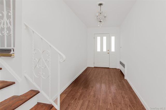 305 Glenbrook Avenue, Yonkers, NY 10705