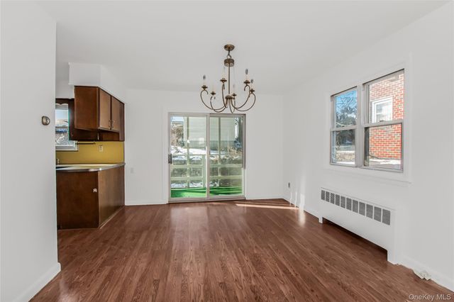 305 Glenbrook Avenue, Yonkers, NY 10705