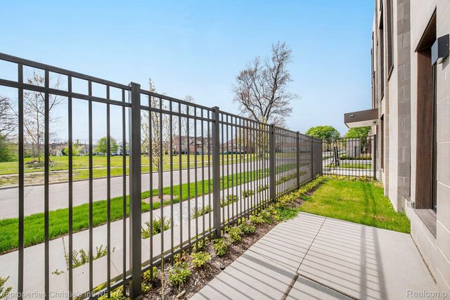 1454 Townsend 26, Detroit, MI 48214