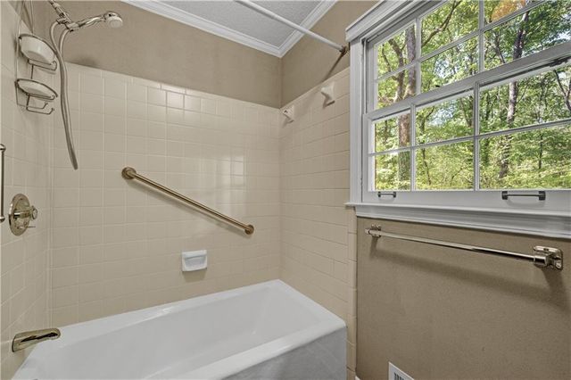 2016 Mountain Creek Drive, Stone Mountain, GA 30087