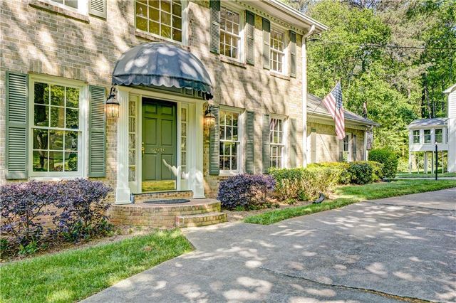 2016 Mountain Creek Drive, Stone Mountain, GA 30087