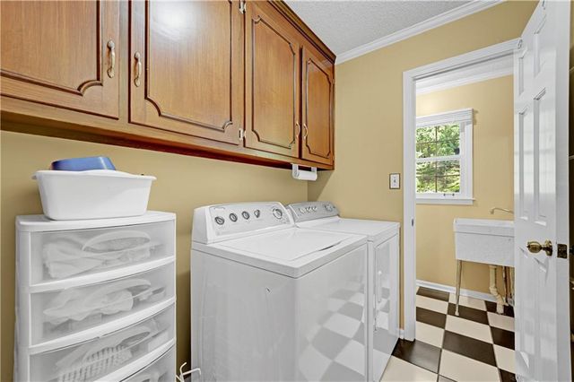 2016 Mountain Creek Drive, Stone Mountain, GA 30087