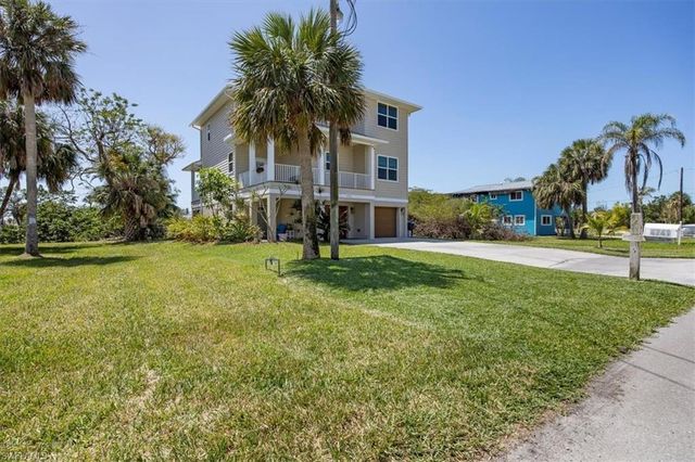 4741 Spring Creek DR, Bonita Springs, FL 34134