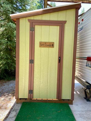 281 Willys Way, Newport, WA 99156