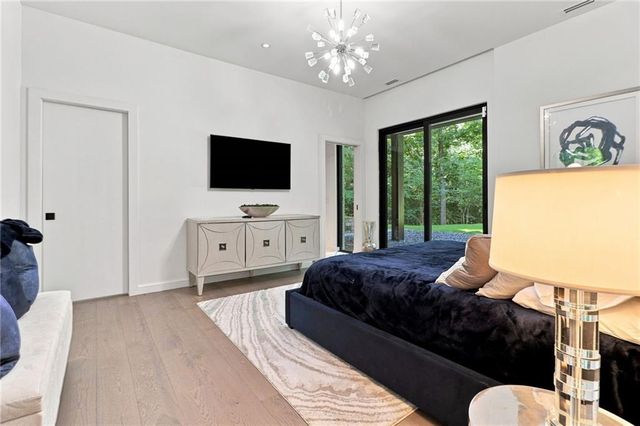 2716 Ridgewood Road NW, Atlanta, GA 30327