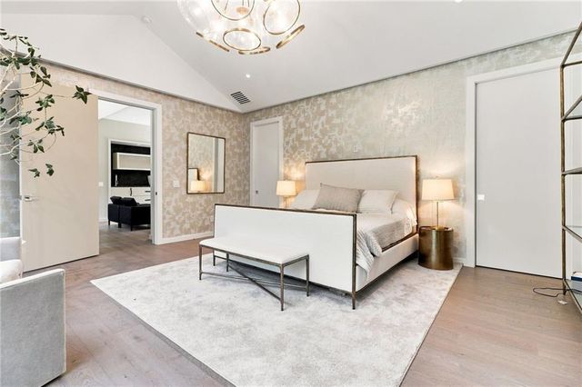 2716 Ridgewood Road NW, Atlanta, GA 30327
