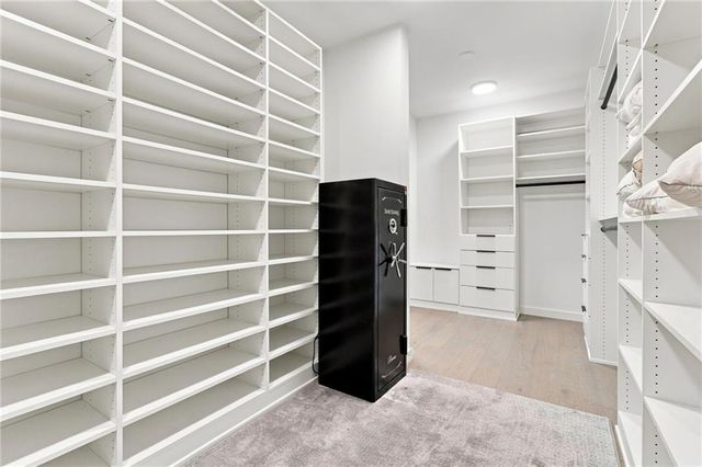 2716 Ridgewood Road NW, Atlanta, GA 30327