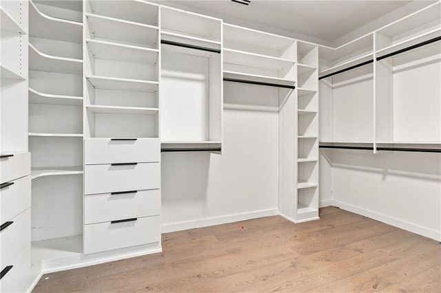 2716 Ridgewood Road NW, Atlanta, GA 30327