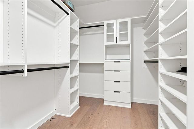 2716 Ridgewood Road NW, Atlanta, GA 30327