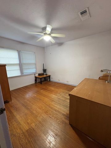 1706 Katy Avenue, Bay City, TX 77414