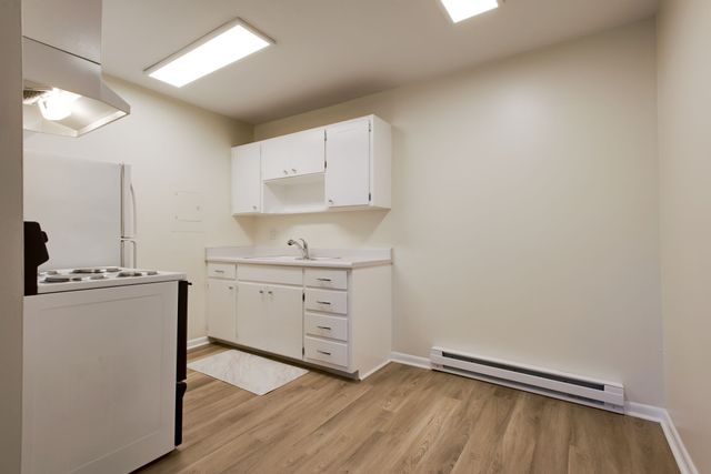3600 Hillsboro Pike Apt D15, Nashville, TN 37215