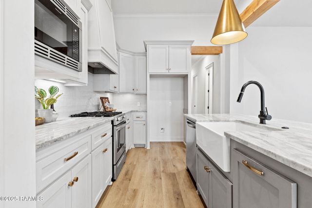 323 Big Lake Run, Youngsville, LA 70592