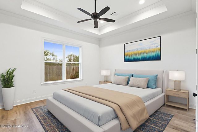 323 Big Lake Run, Youngsville, LA 70592