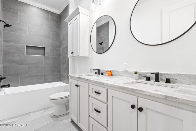 323 Big Lake Run, Youngsville, LA 70592