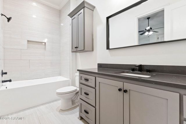 323 Big Lake Run, Youngsville, LA 70592