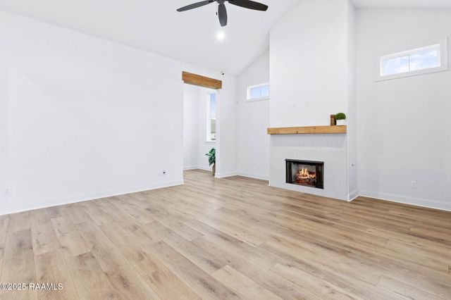 323 Big Lake Run, Youngsville, LA 70592