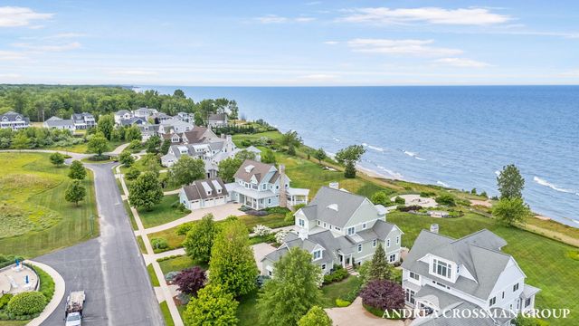 684 Waters Edge Drive Site 14, South Haven, MI 49090