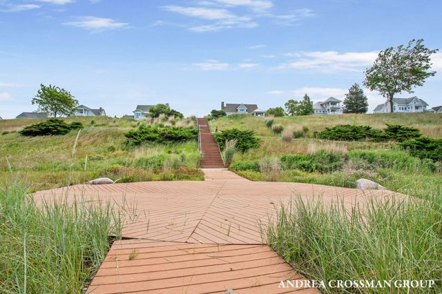 684 Waters Edge Drive Site 14, South Haven, MI 49090