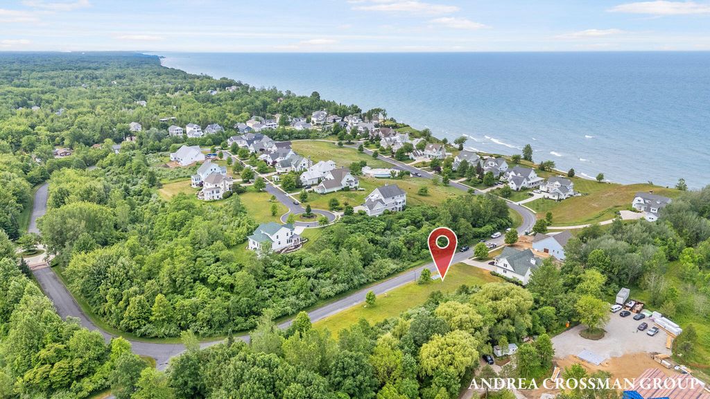 684 Waters Edge Drive Site 14, South Haven, MI 49090