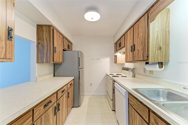 5503 FOUNTAIN LAKE CIRCLE A203, Bradenton, FL 34207