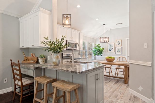 2301 Trickling Creek Drive, Garland, TX 75041