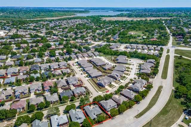 2301 Trickling Creek Drive, Garland, TX 75041