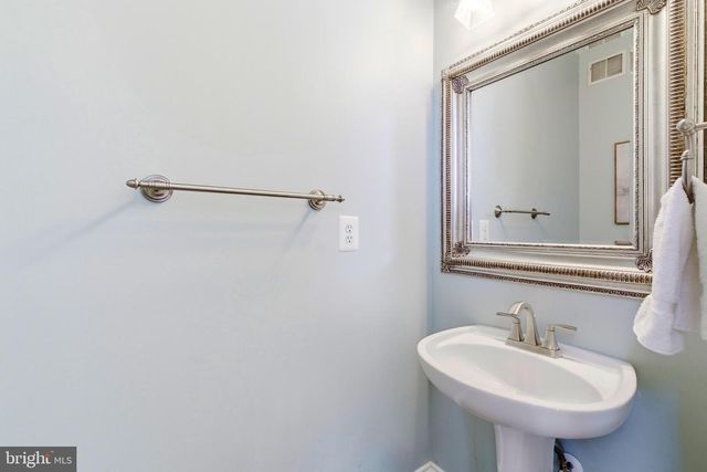 20888 NERINE CT, Sterling, VA 20165