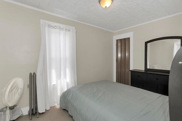 15 Merida St, Springfield, MA 01104