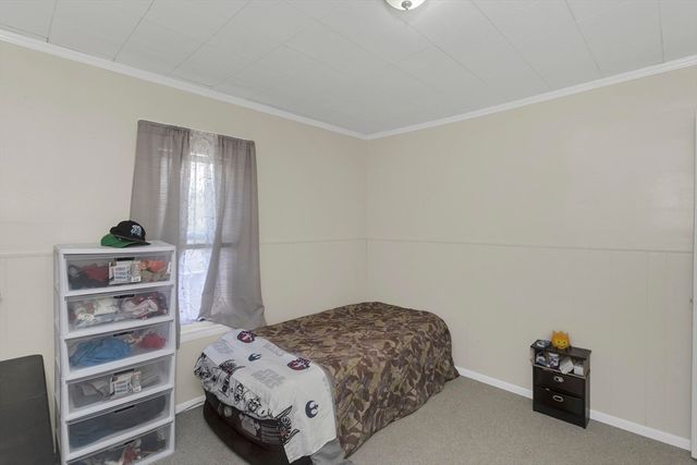 15 Merida St, Springfield, MA 01104