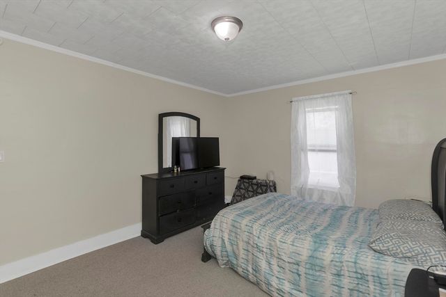 15 Merida St, Springfield, MA 01104