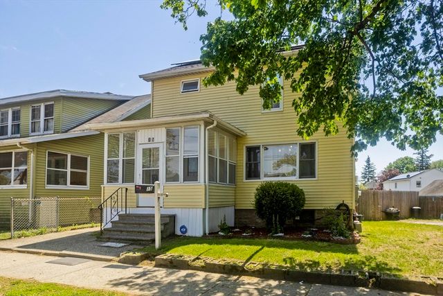 15 Merida St, Springfield, MA 01104