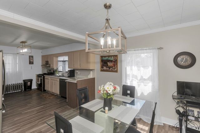 15 Merida St, Springfield, MA 01104