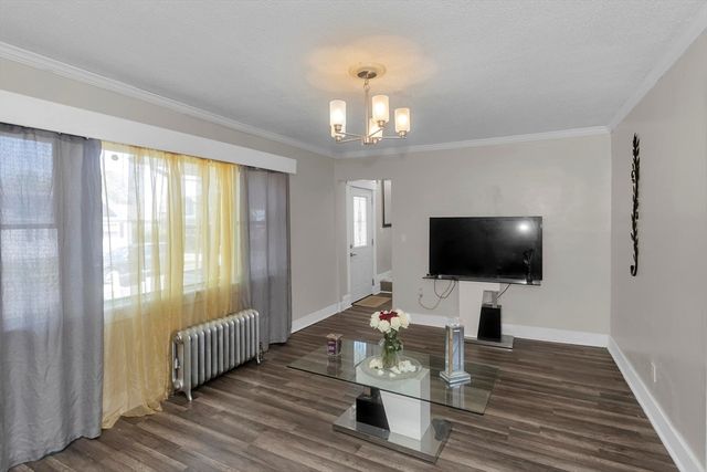 15 Merida St, Springfield, MA 01104
