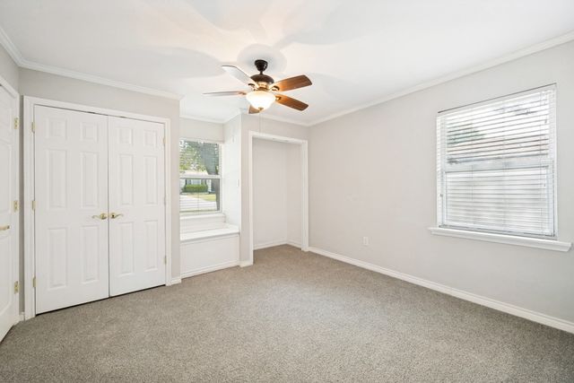 1009 Zelda Drive, Hurst, TX 76053
