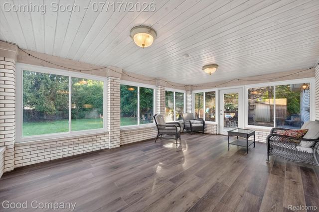 38921 Santa Barbara Street, Clinton Charter Township, MI 48036
