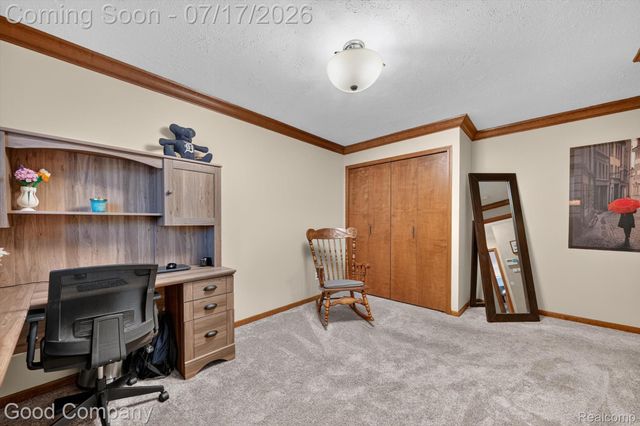 38921 Santa Barbara Street, Clinton Charter Township, MI 48036