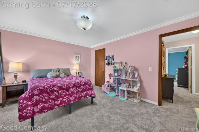38921 Santa Barbara Street, Clinton Charter Township, MI 48036