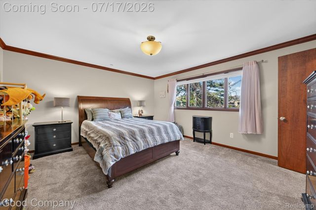 38921 Santa Barbara Street, Clinton Charter Township, MI 48036