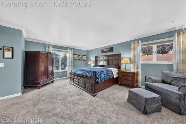 38921 Santa Barbara Street, Clinton Charter Township, MI 48036