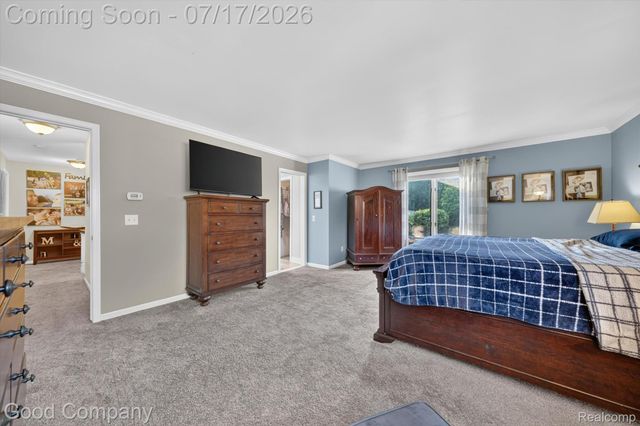 38921 Santa Barbara Street, Clinton Charter Township, MI 48036
