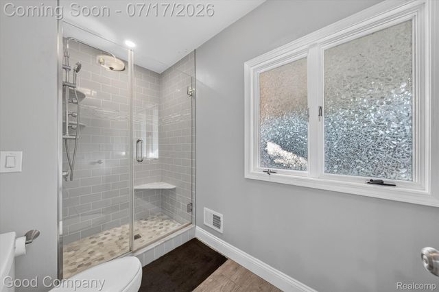 38921 Santa Barbara Street, Clinton Charter Township, MI 48036