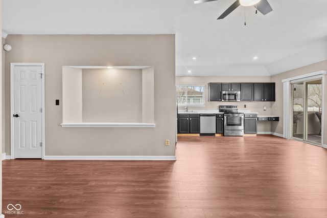 395 Primrose Lane, Avon, IN 46123