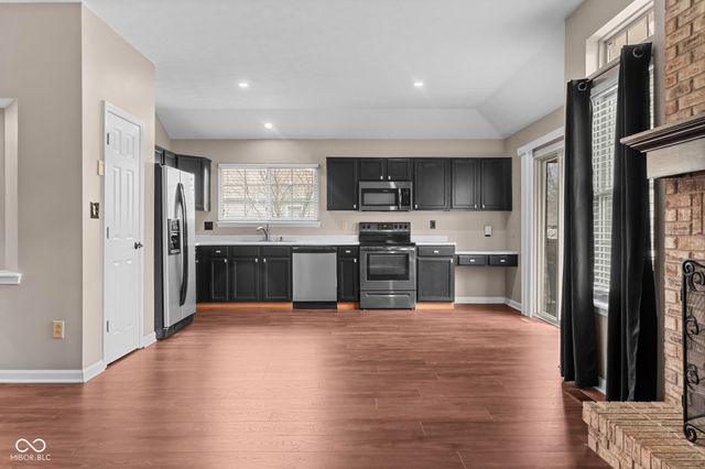 395 Primrose Lane, Avon, IN 46123