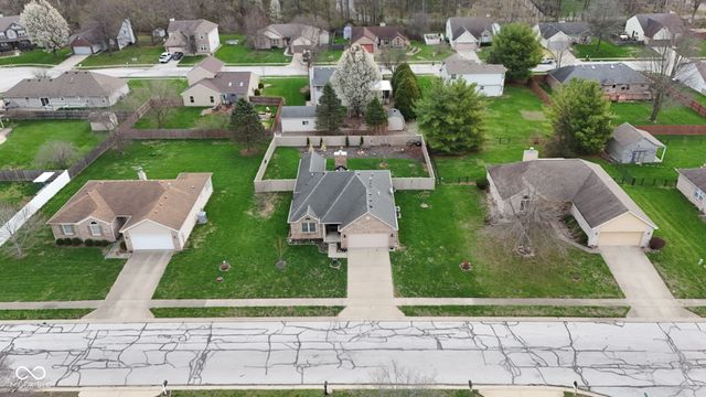 395 Primrose Lane, Avon, IN 46123