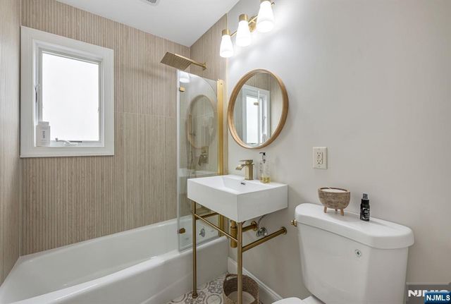 57 Memorial Place, Elmwood Park, NJ 07407