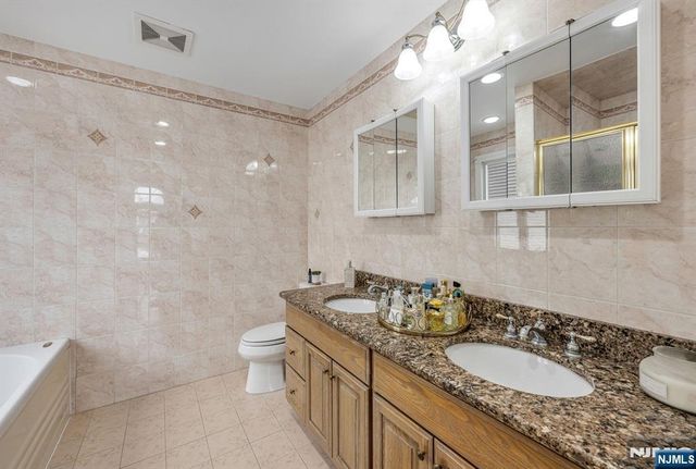 57 Memorial Place, Elmwood Park, NJ 07407