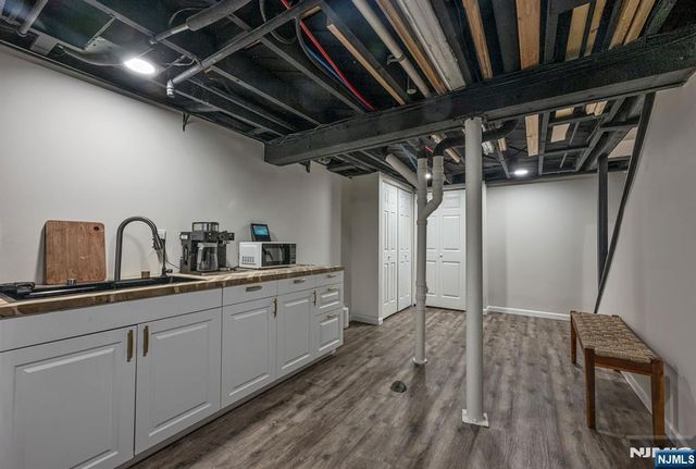 57 Memorial Place, Elmwood Park, NJ 07407