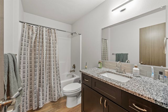 419 E E St, Deer Park, WA 99006