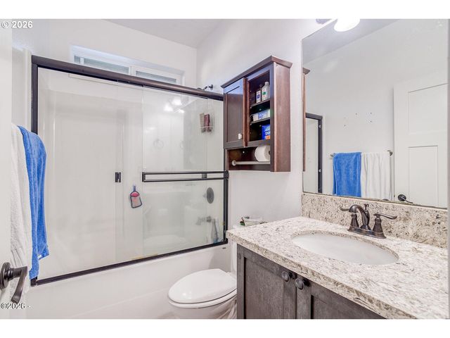 4635 Ne TIDE Ave, Lincoln City, OR 97367